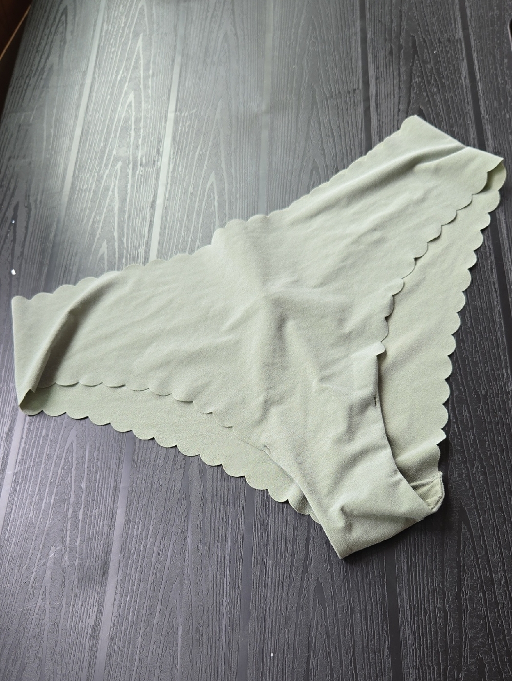 Victoria's Secret Seamless Scallop Bikini Panty in Sage